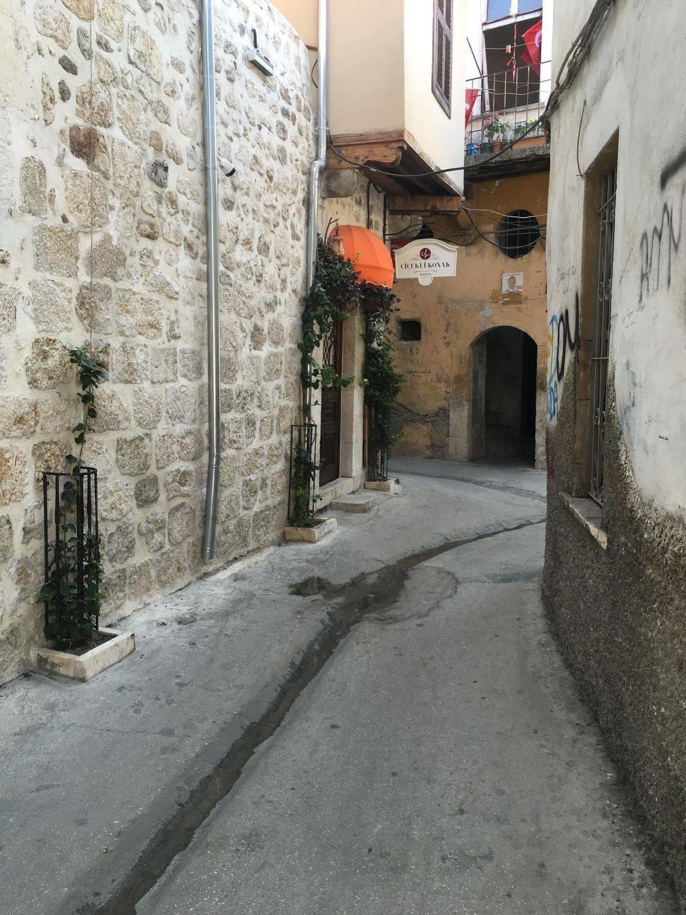 ホテル チチェクリ コナック Antakya エクステリア 写真